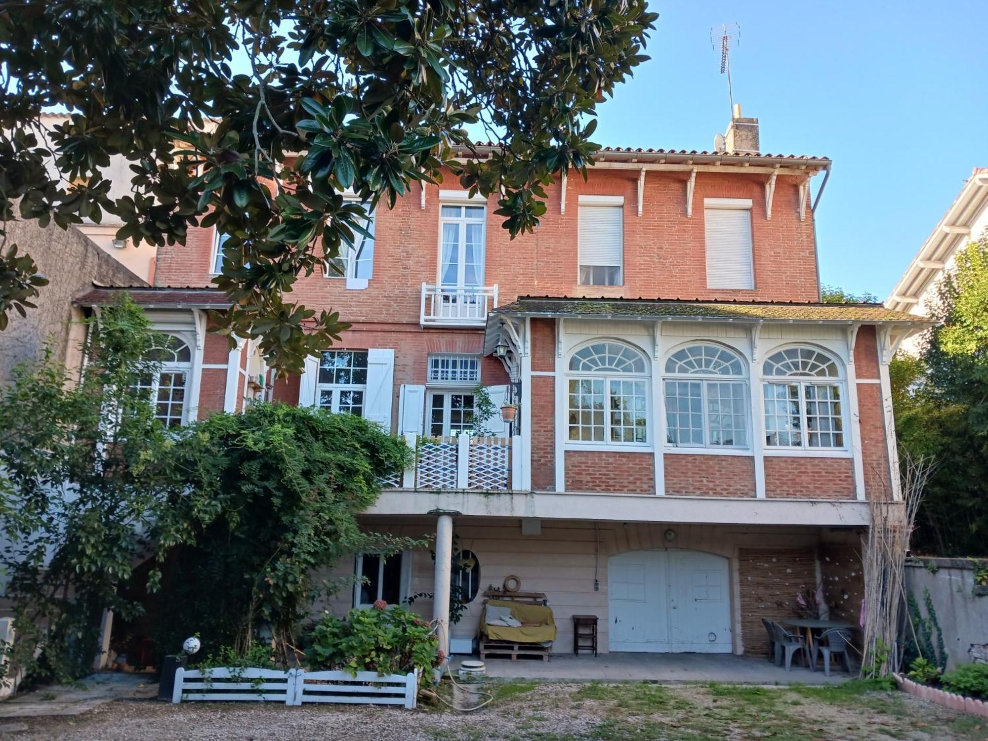 Vanille Bourbon Montauban Esterno foto