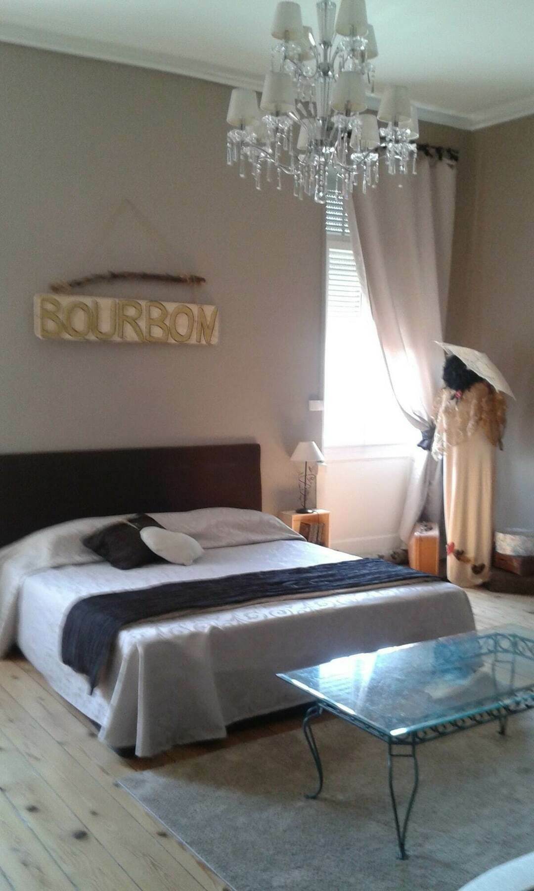 Vanille Bourbon Montauban Esterno foto